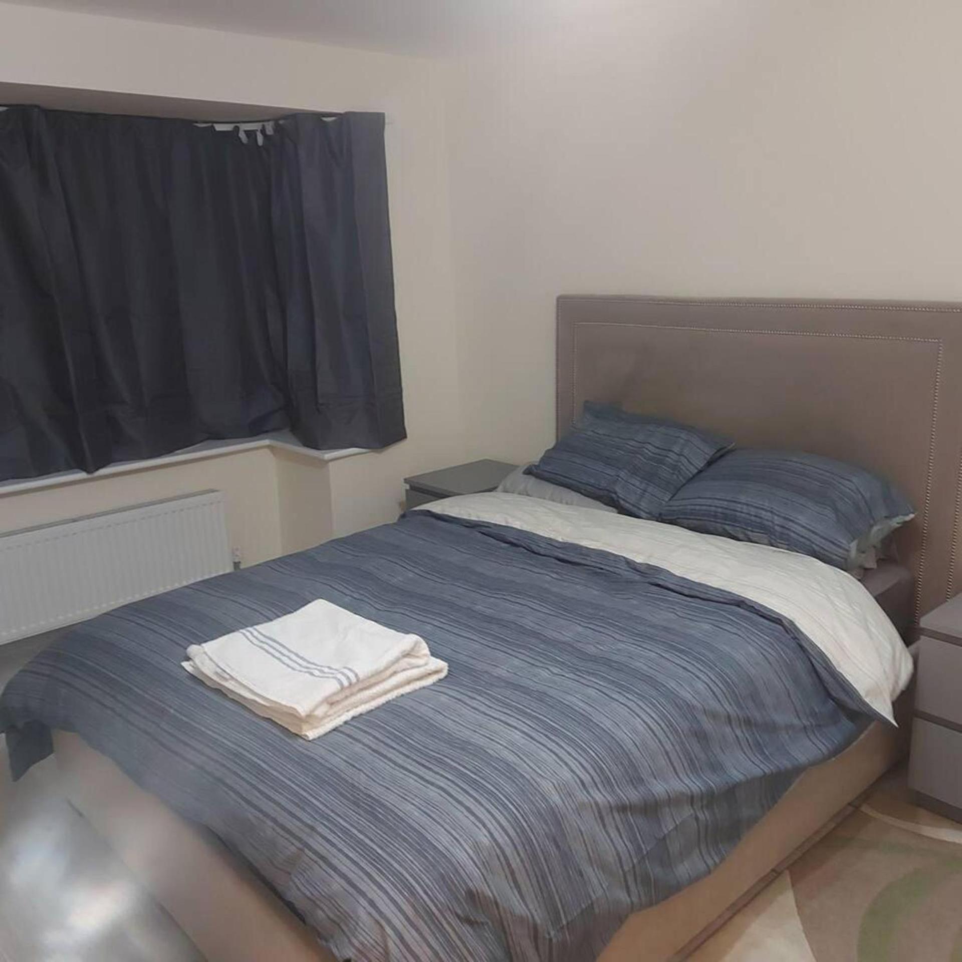 Lovely & Beautiful 2 Bed-Apartment In Borehamwood Exterior foto