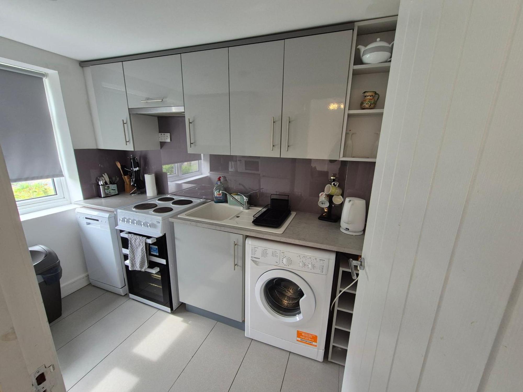 Lovely & Beautiful 2 Bed-Apartment In Borehamwood Exterior foto